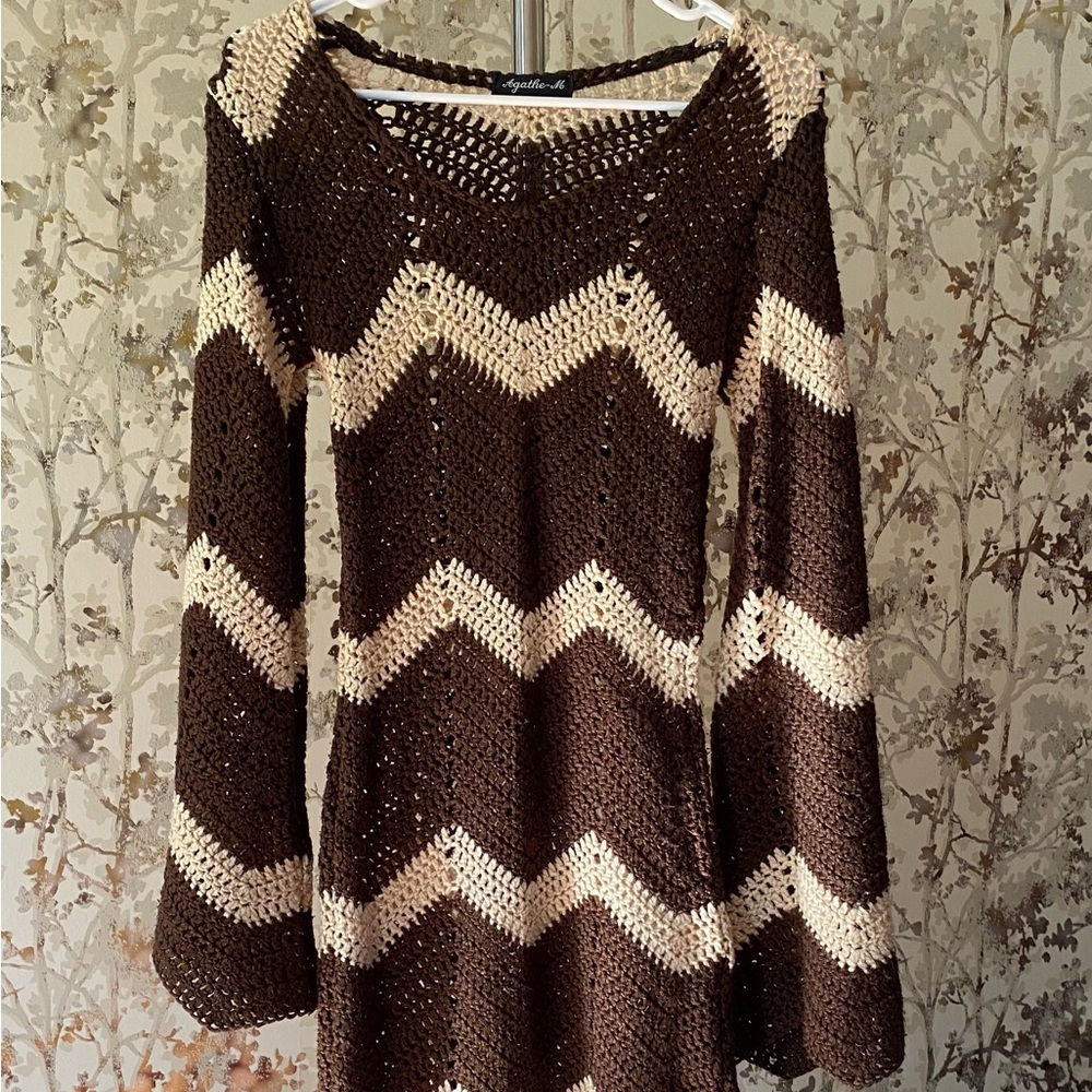NEW! Brown and Cream Long Sleeve Dress
